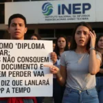 Enem volta a ser certificado do ensino médio e atraso preocupa estudantes